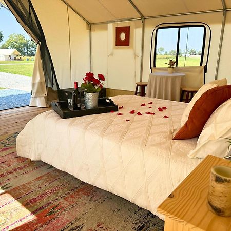 Roaring River Luxury Glamping #1 Cassville Exterior photo