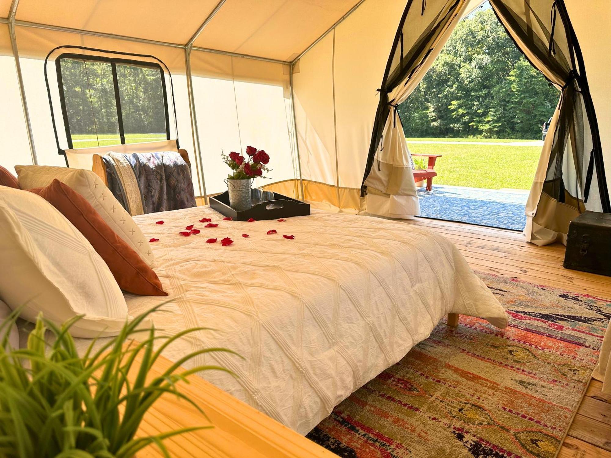 Roaring River Luxury Glamping #1 Cassville Exterior photo